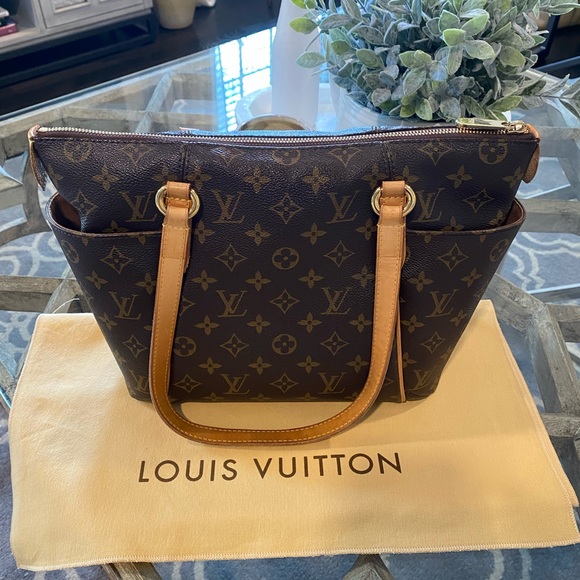 Beautiful LV Totally MM - Picture 1 of 11